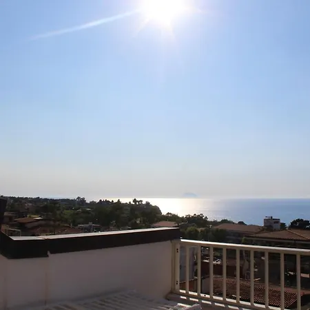 Morgana, Nel Centro Di Con Vista Mare! Tropea